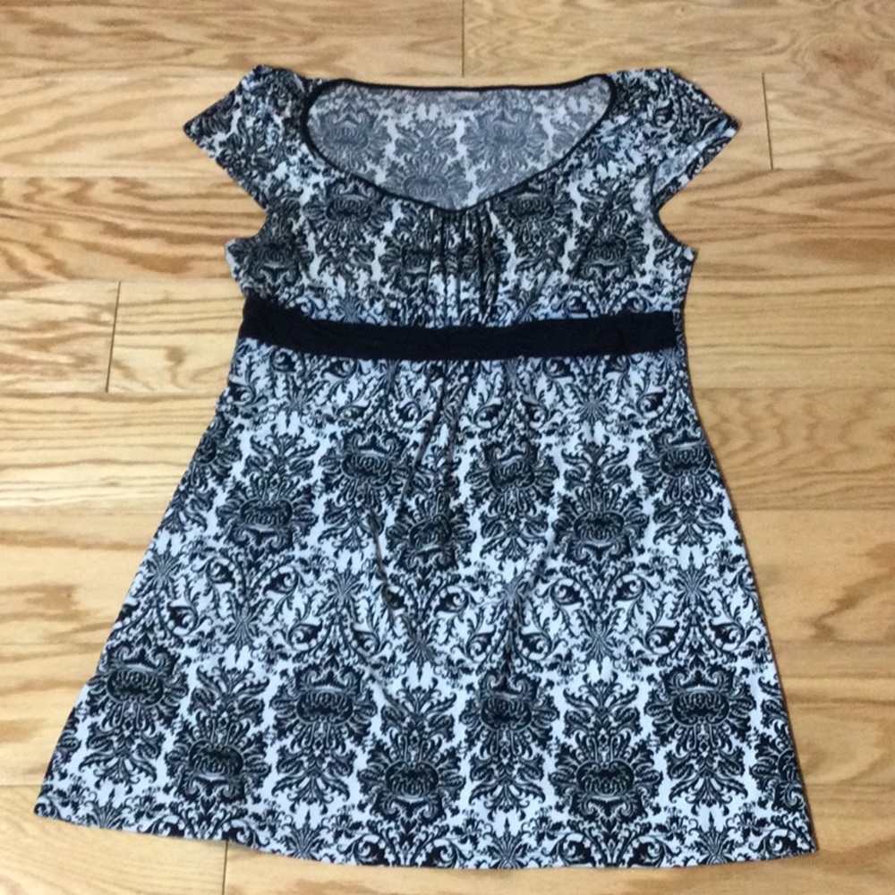 M ND Intimates damask cap sleeve lounge dress - Picture 3 of 15